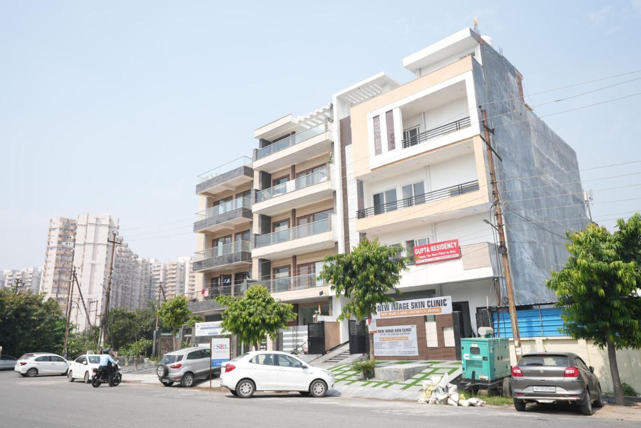 Gupta Residency Near Ajnara Heritage نويدا المظهر الخارجي الصورة