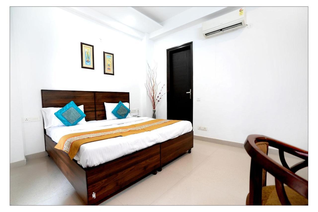 Gupta Residency Near Ajnara Heritage نويدا المظهر الخارجي الصورة