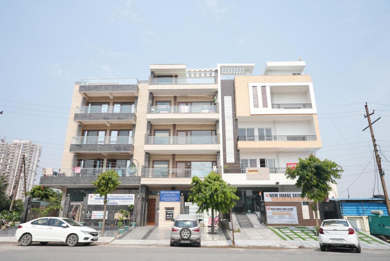 Gupta Residency Near Ajnara Heritage نويدا المظهر الخارجي الصورة