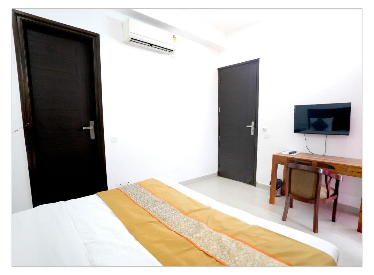 Gupta Residency Near Ajnara Heritage نويدا المظهر الخارجي الصورة
