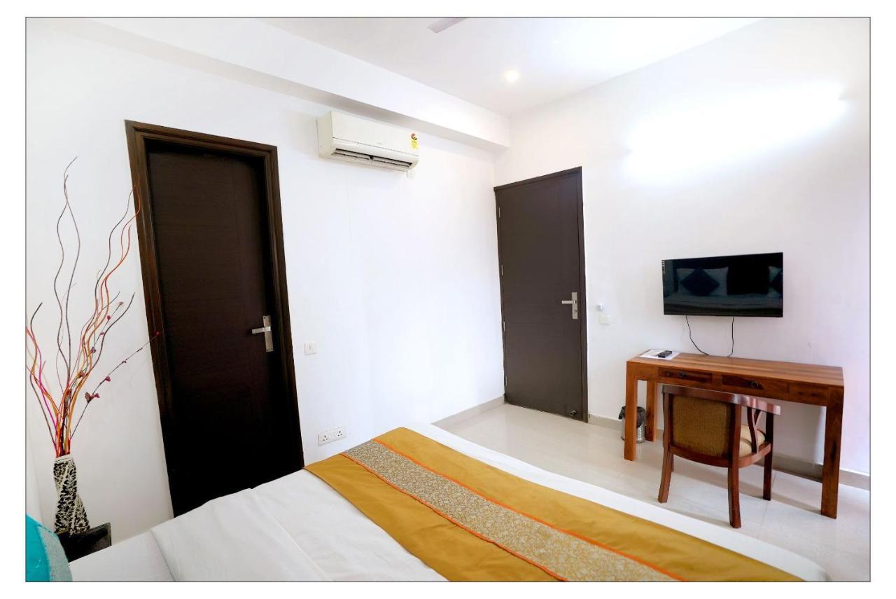 Gupta Residency Near Ajnara Heritage نويدا المظهر الخارجي الصورة