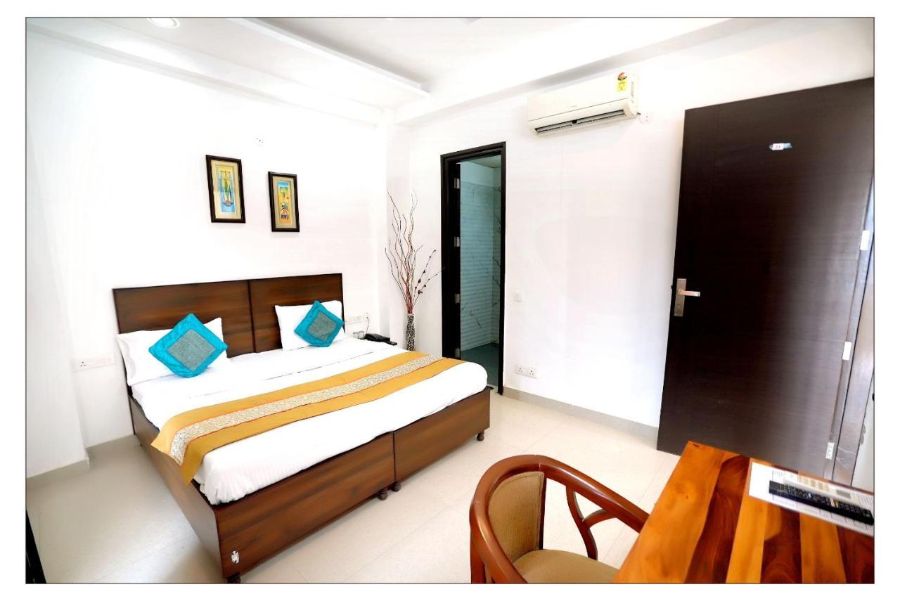 Gupta Residency Near Ajnara Heritage نويدا المظهر الخارجي الصورة