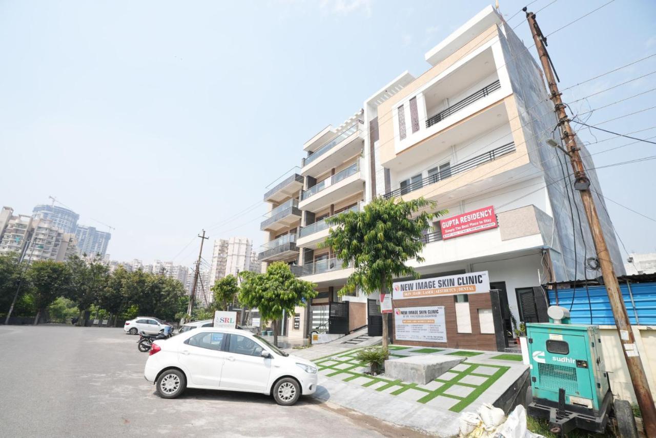 Gupta Residency Near Ajnara Heritage نويدا المظهر الخارجي الصورة