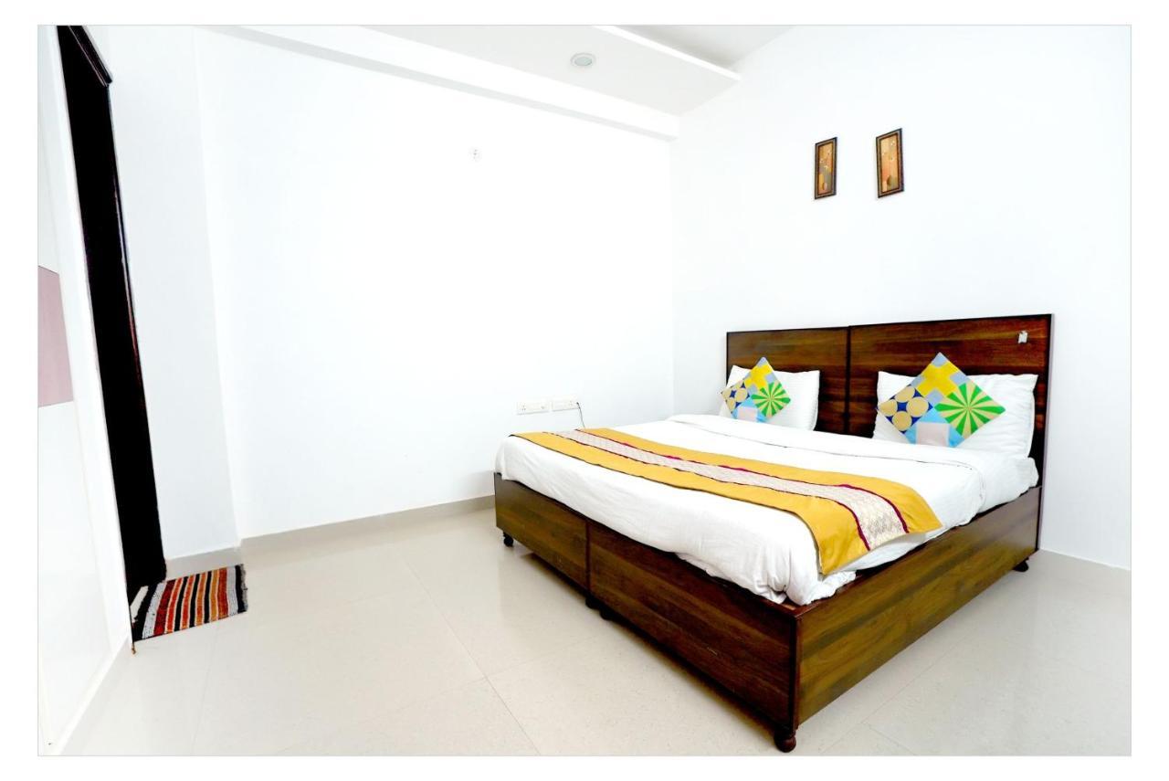 Gupta Residency Near Ajnara Heritage نويدا المظهر الخارجي الصورة