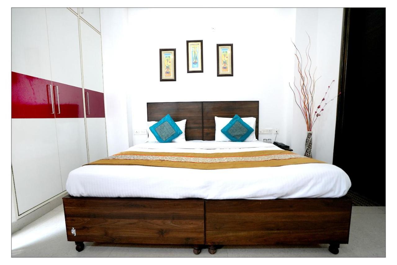 Gupta Residency Near Ajnara Heritage نويدا المظهر الخارجي الصورة