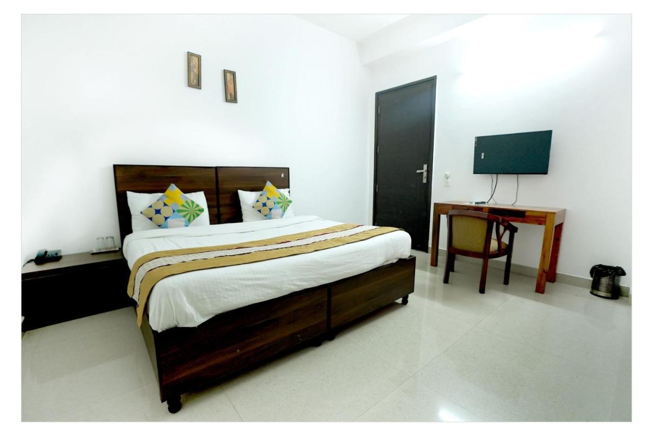 Gupta Residency Near Ajnara Heritage نويدا المظهر الخارجي الصورة