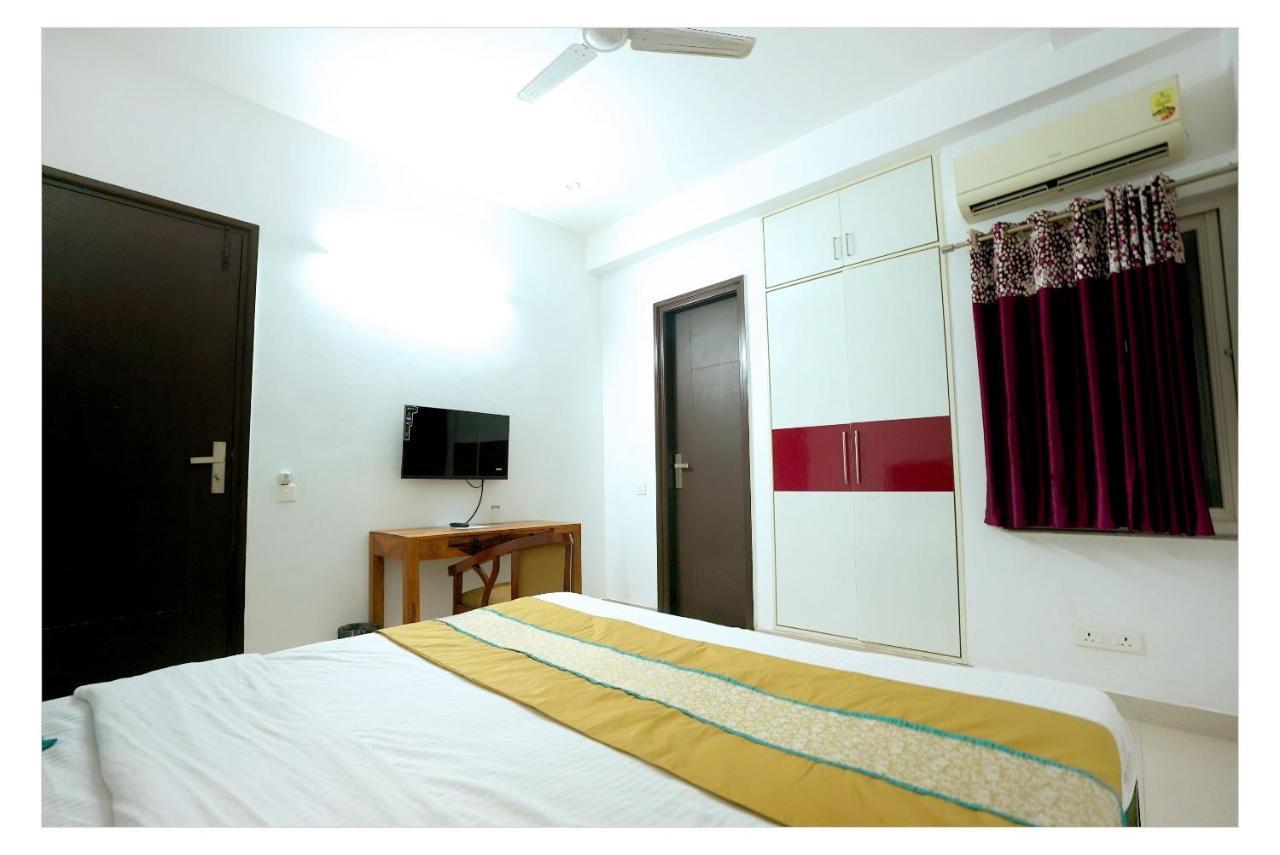Gupta Residency Near Ajnara Heritage نويدا المظهر الخارجي الصورة