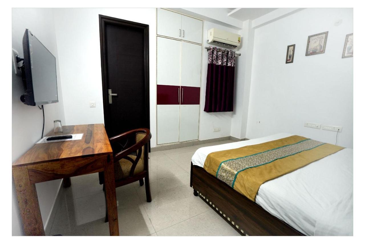 Gupta Residency Near Ajnara Heritage نويدا المظهر الخارجي الصورة