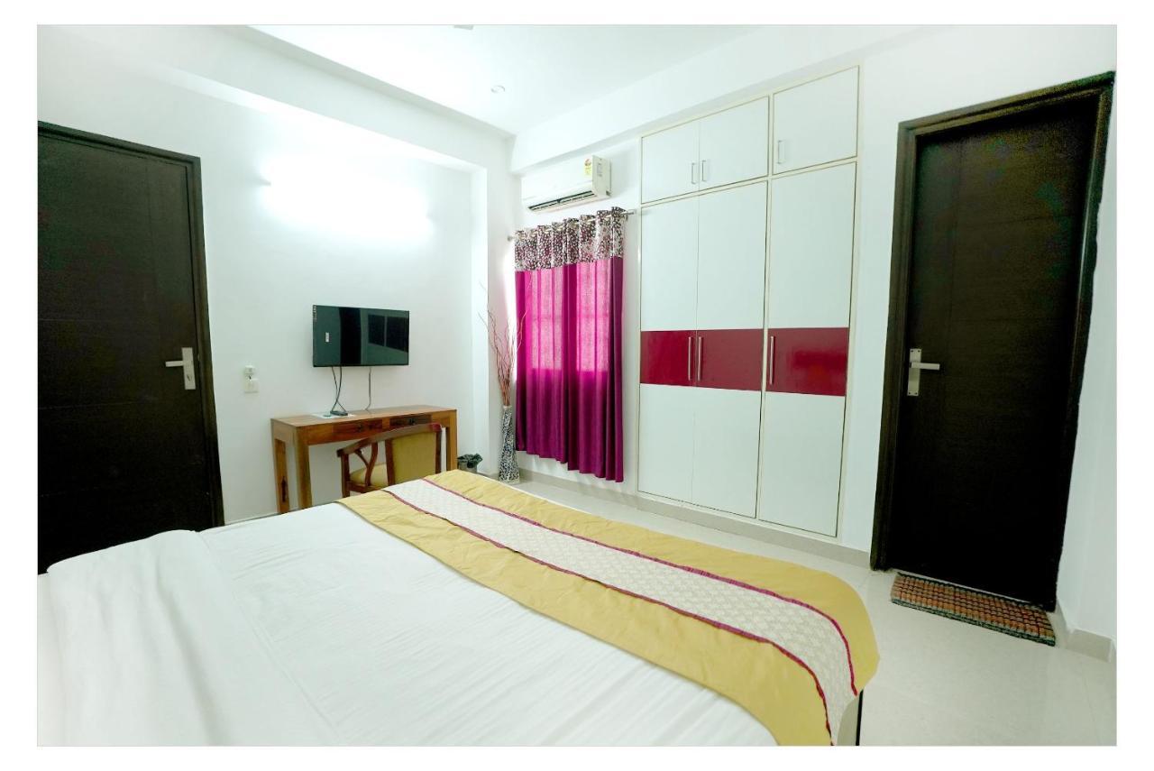 Gupta Residency Near Ajnara Heritage نويدا المظهر الخارجي الصورة